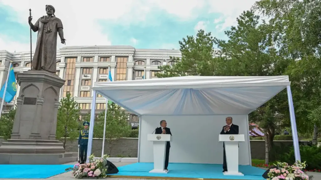 Unveiling of Alisher Navoi Monument in Astana